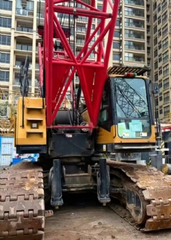 Crawler Crane