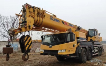 XCMG 80TON CRANE TRUCK