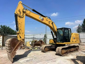 CAT 323 Excavator